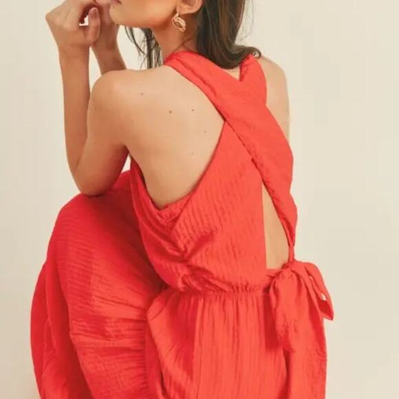 Braelyn Cross Front Halter Maxi Dress - Picture 5 of 10